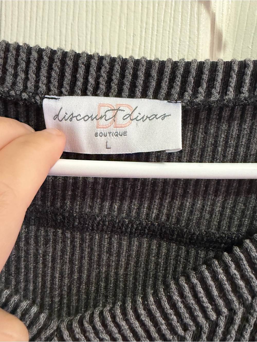Oversized V-Neck Ribbed Boutique Top - Picture 2 of 3